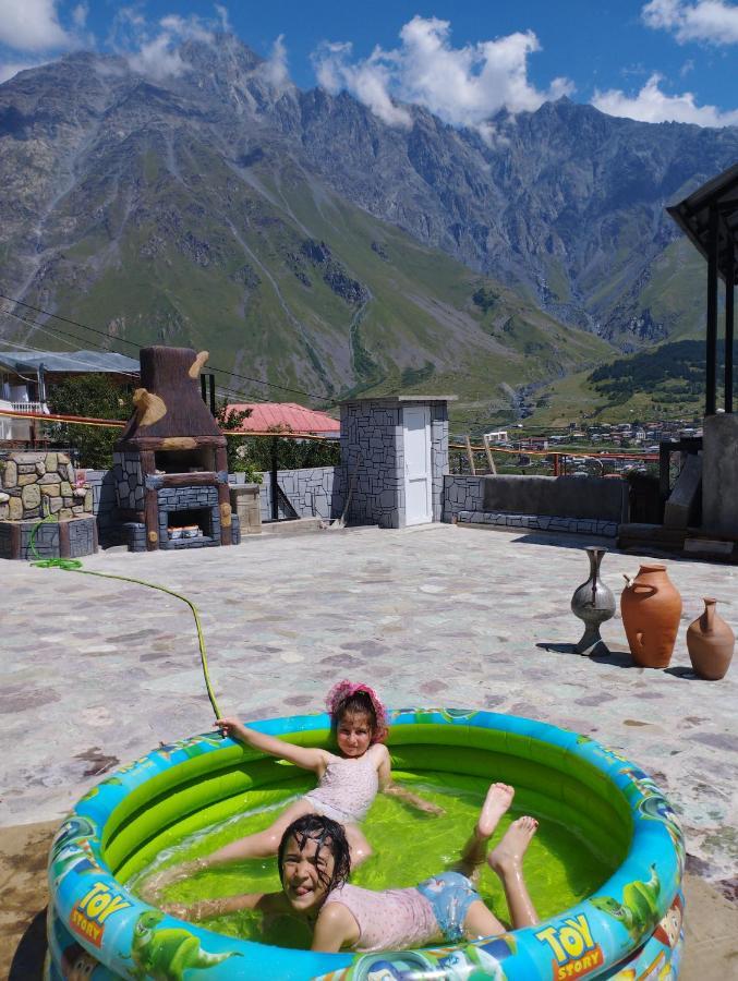 Kazbek View Hostel Stepantsminda Exterior photo